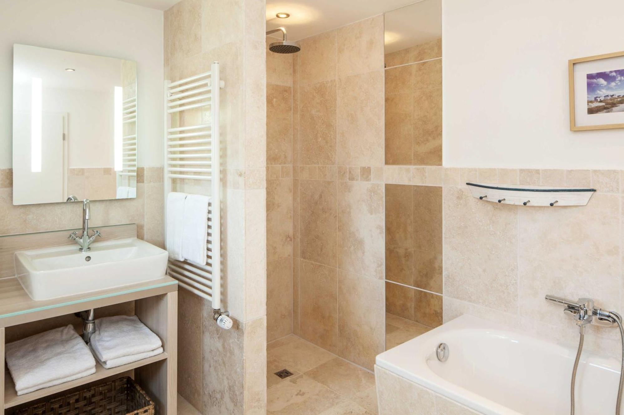 Tiiner Villa List Luaran gambar