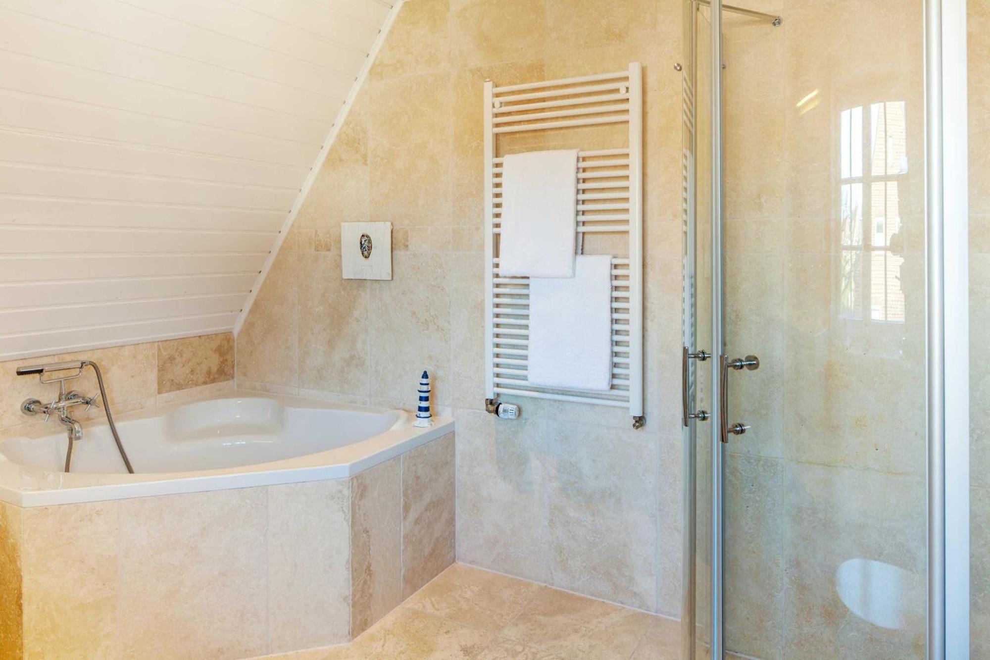 Tiiner Villa List Luaran gambar