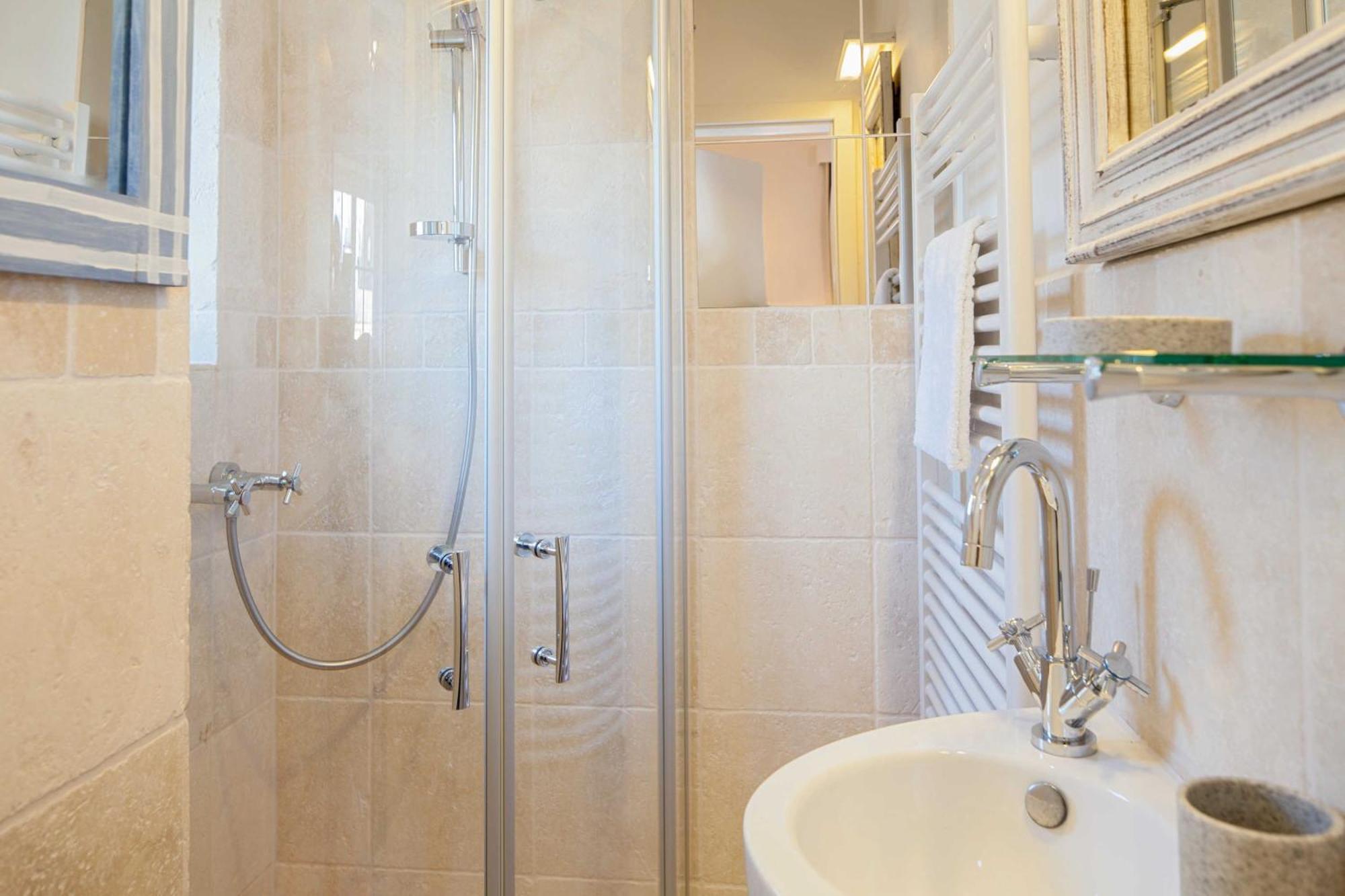 Tiiner Villa List Luaran gambar